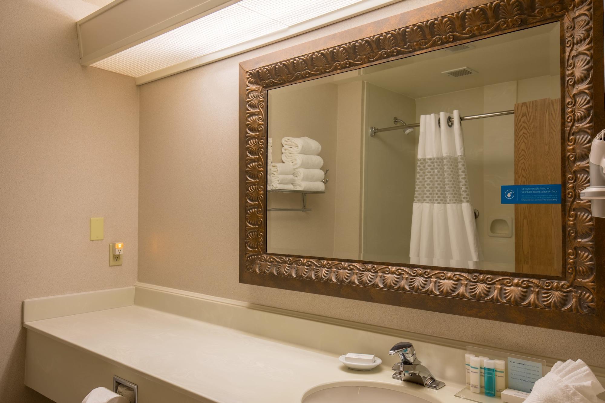 Hampton Inn Eugene Dış mekan fotoğraf