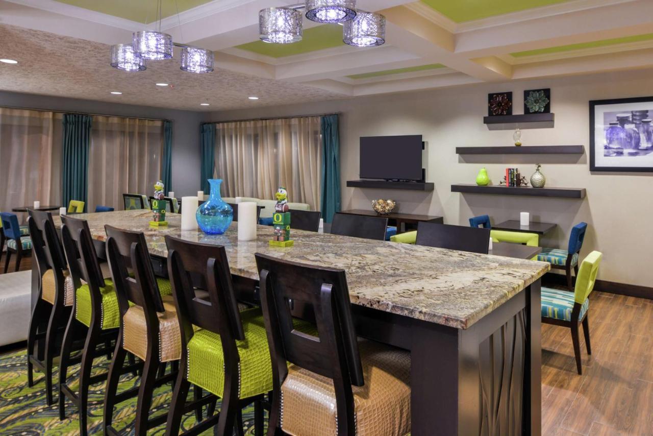 Hampton Inn Eugene Dış mekan fotoğraf