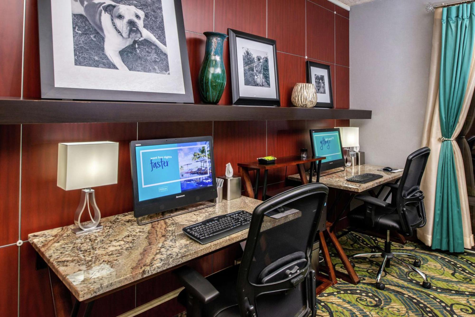 Hampton Inn Eugene Dış mekan fotoğraf