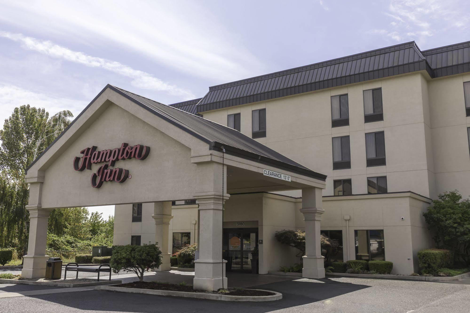 Hampton Inn Eugene Dış mekan fotoğraf