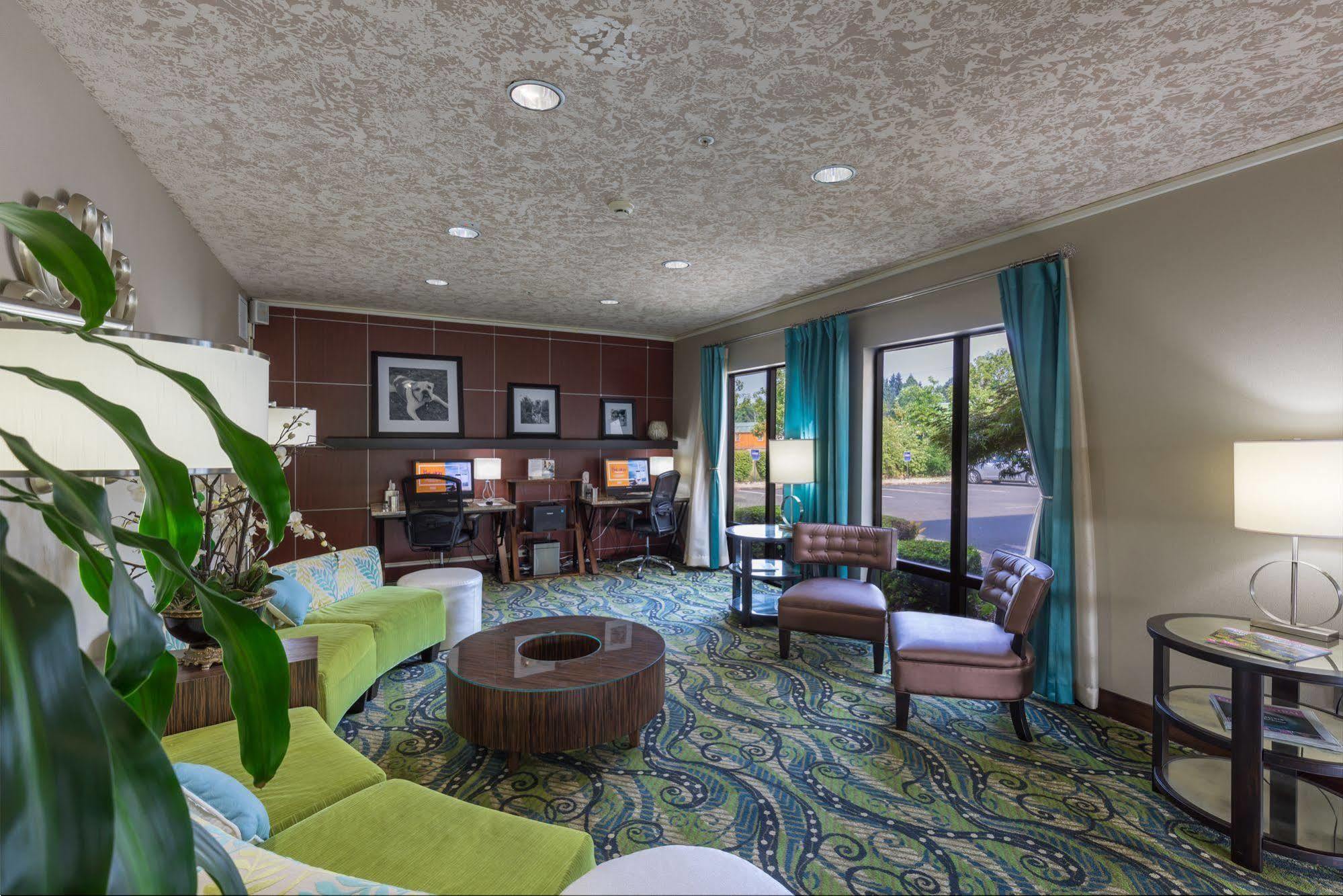 Hampton Inn Eugene Dış mekan fotoğraf