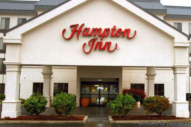 Hampton Inn Eugene Dış mekan fotoğraf